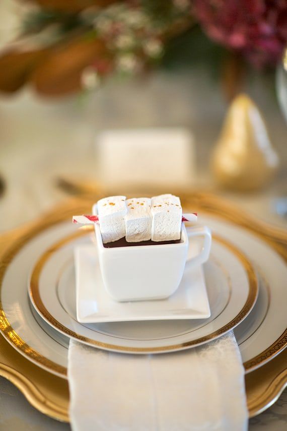 Maru Photography via 100 layer cake