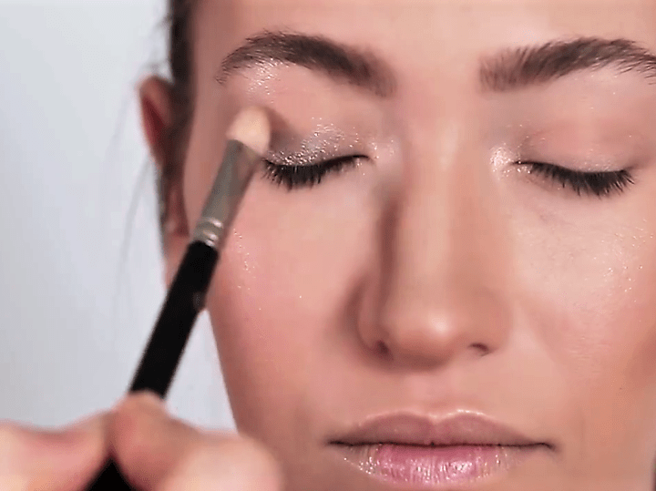 צילום מסך מתוך: סדרת סרטוני האיפור של שירן שפלר