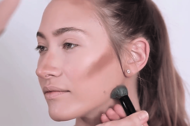 צילום מסך מתוך: סדרת סרטוני האיפור של שירן שפלר